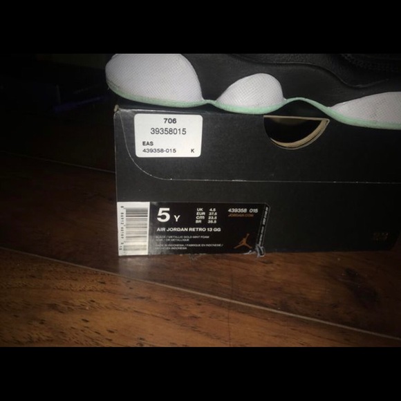 Jordan 13 mint foams - Picture 2 of 4